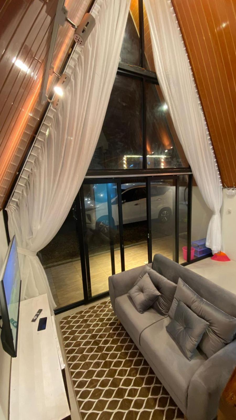 Agriya Lubis Cabin Diyeng Chambre photo